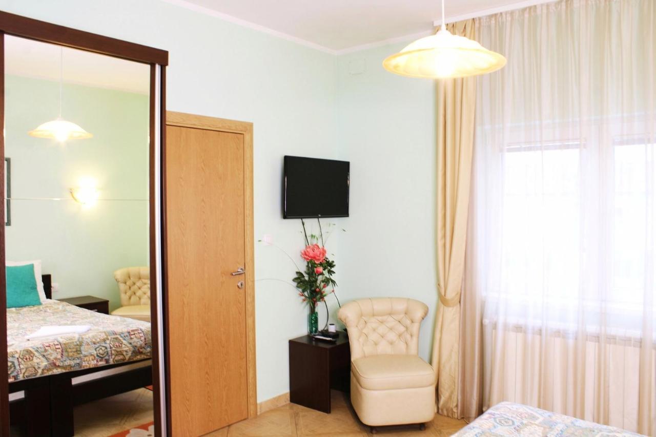 Apartments Paradisos Kragujevac Dış mekan fotoğraf