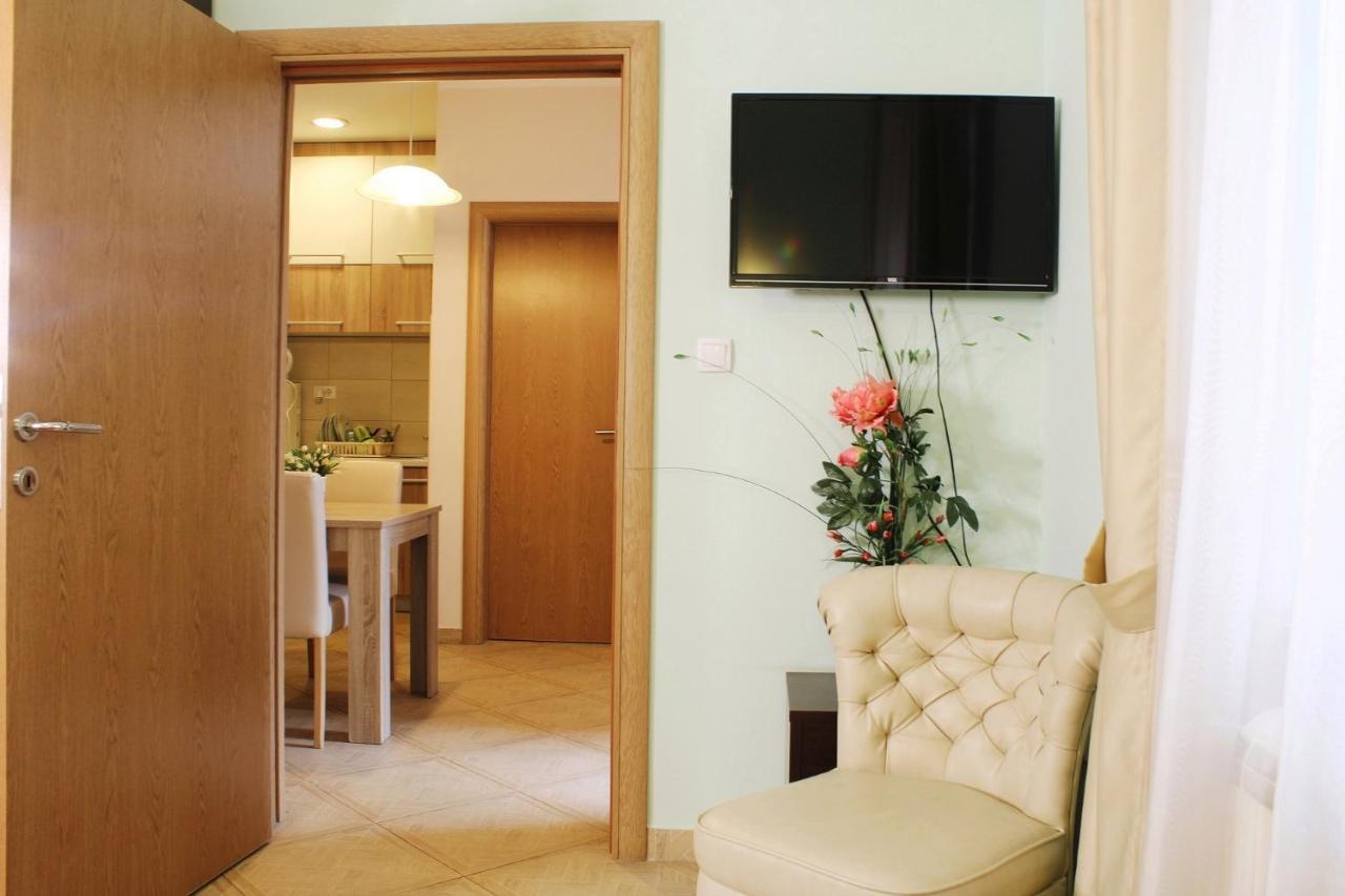 Apartments Paradisos Kragujevac Dış mekan fotoğraf
