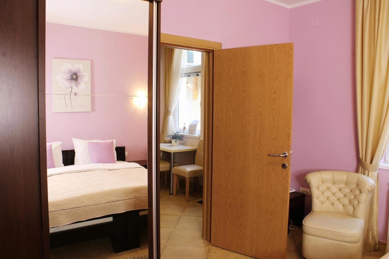 Apartments Paradisos Kragujevac Dış mekan fotoğraf