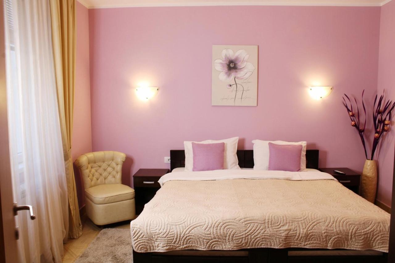 Apartments Paradisos Kragujevac Dış mekan fotoğraf